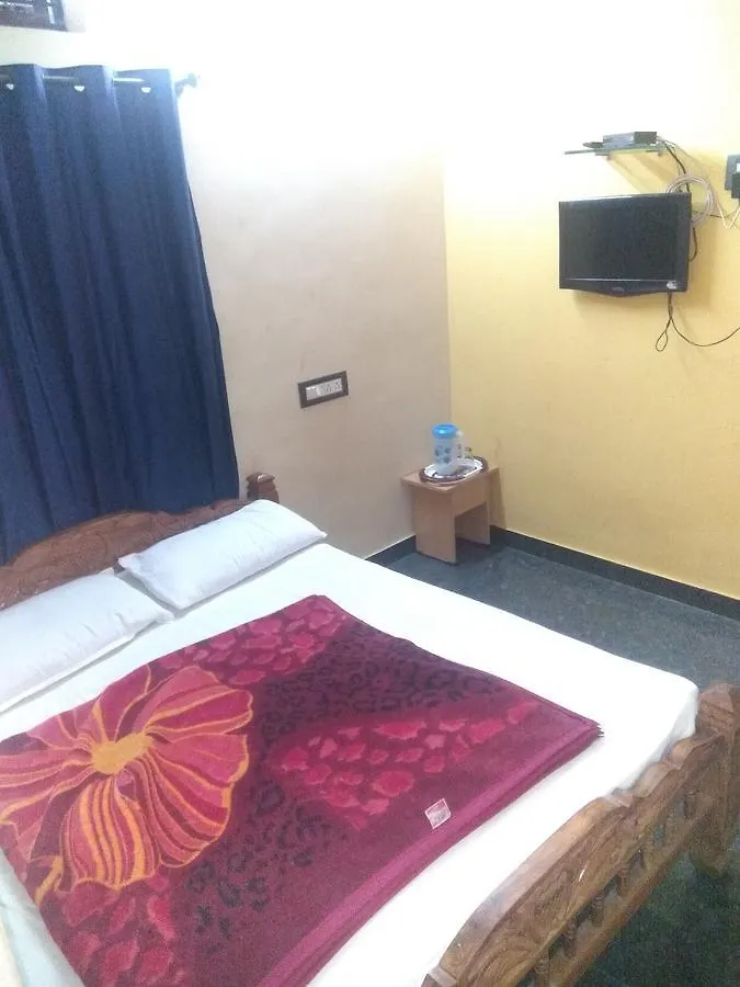Lodge Happy Stays @ Hk Residency Mysore